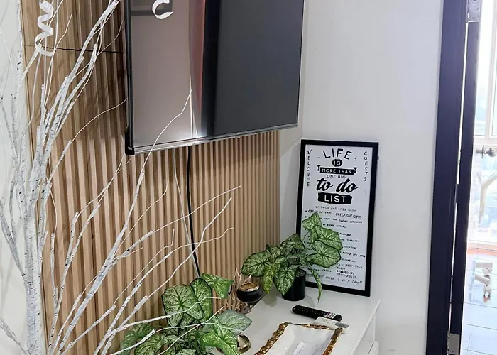Your Crib - Kasara -19 D Tower 1 4* Manille